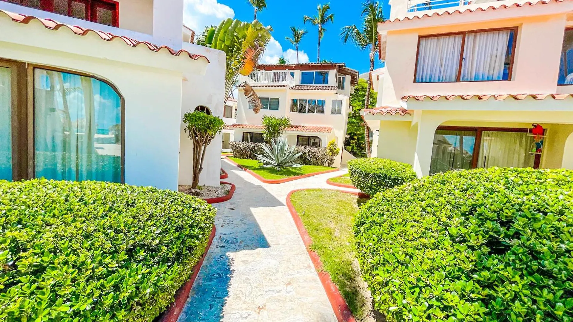 Resort Tropical Villas Beach Club And Spa Bavaro Beach Homes With Wifi Parking Bbq Punta Cana
