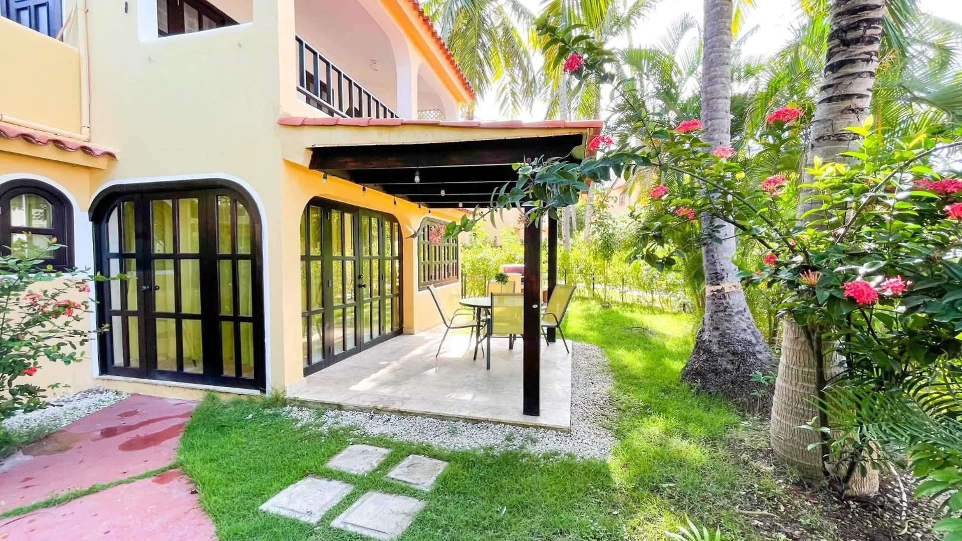 Resort Tropical Villas Beach Club And Spa Bavaro Beach Homes With Wifi Parking Bbq بونتا كانا